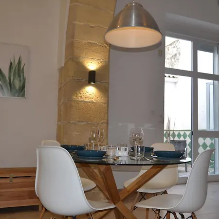 G&h - Charming Apartment